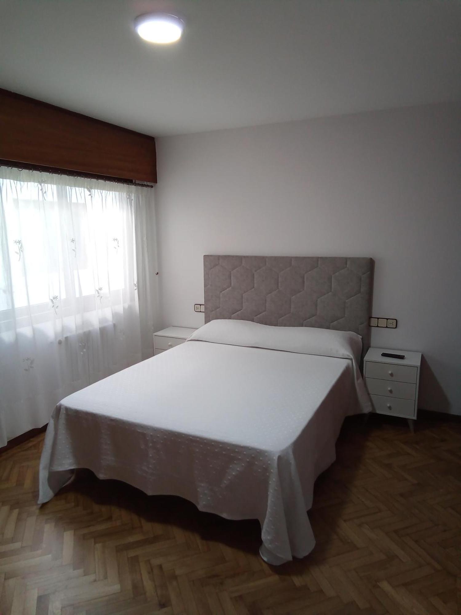 Pension La Plaza Betanzos Exterior foto