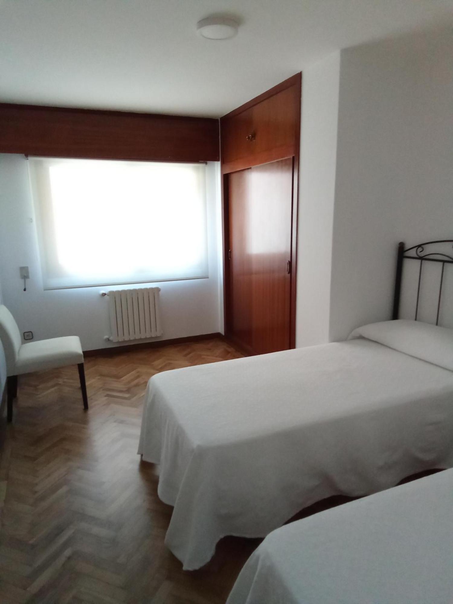 Pension La Plaza Betanzos Exterior foto