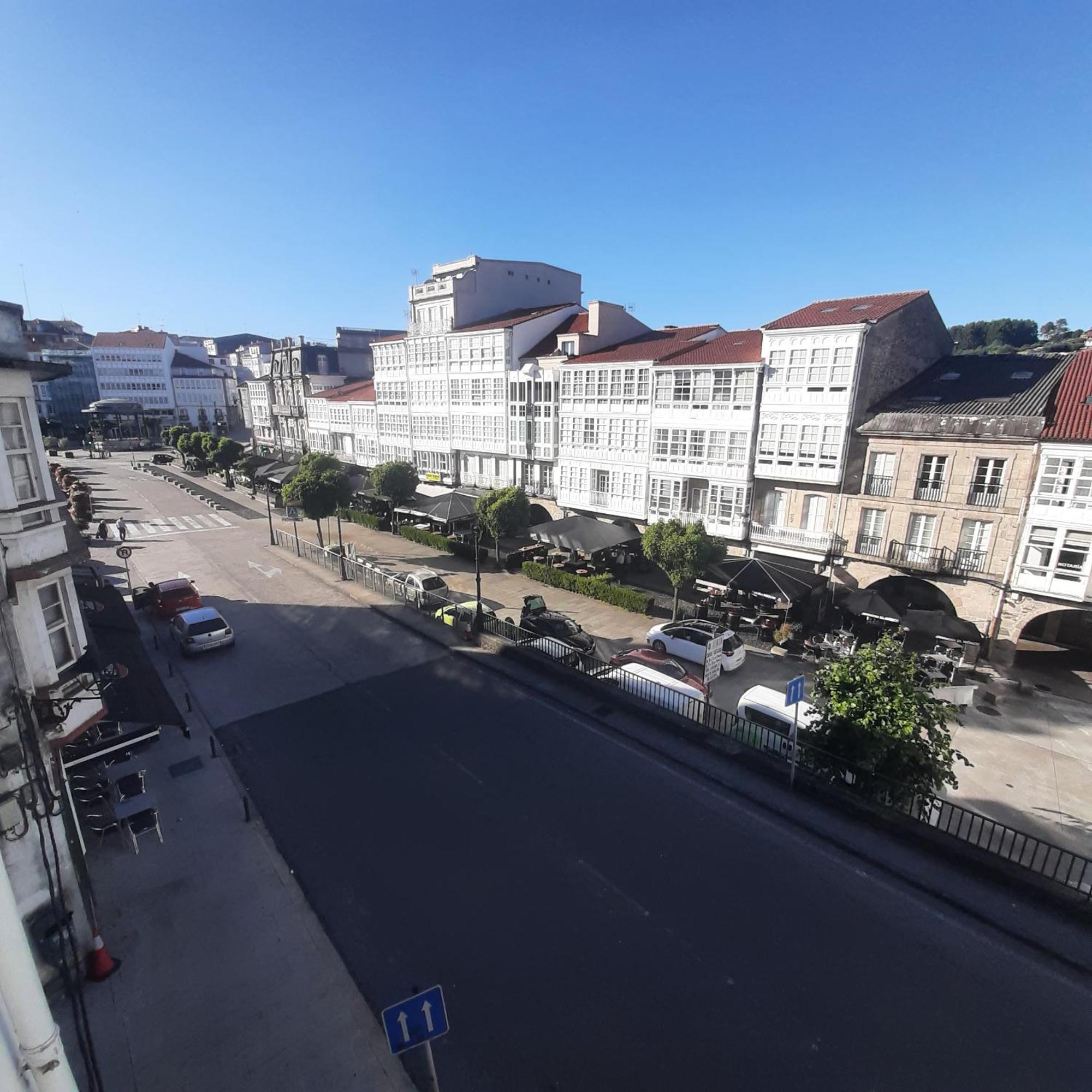 Pension La Plaza Betanzos Exterior foto